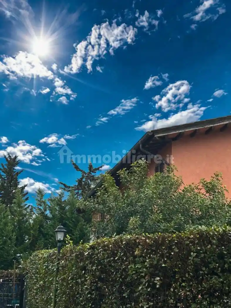 Villetta a schiera in affitto a Roma