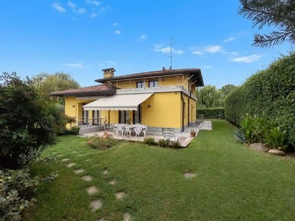 Villa in vendita a Villa Guardia