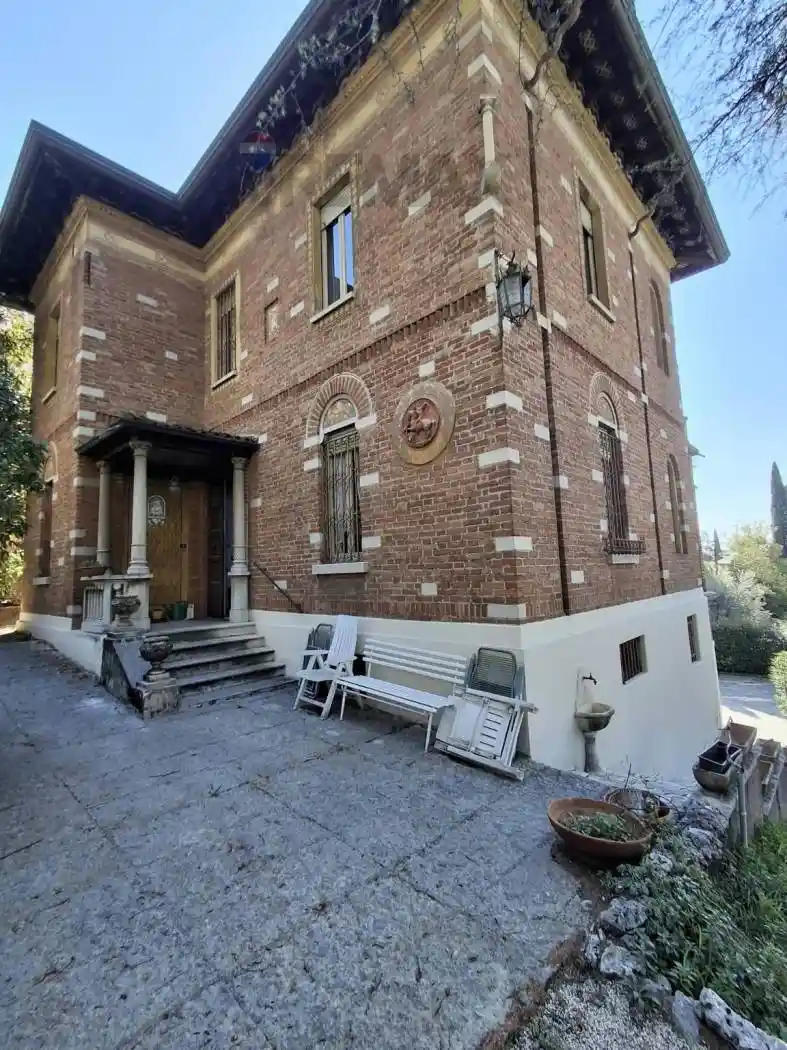 Villa in vendita a Brescia