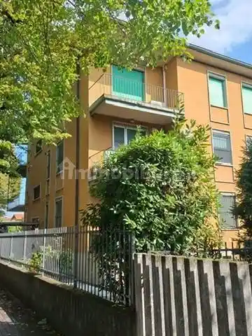 Appartamento in vendita a Carugate