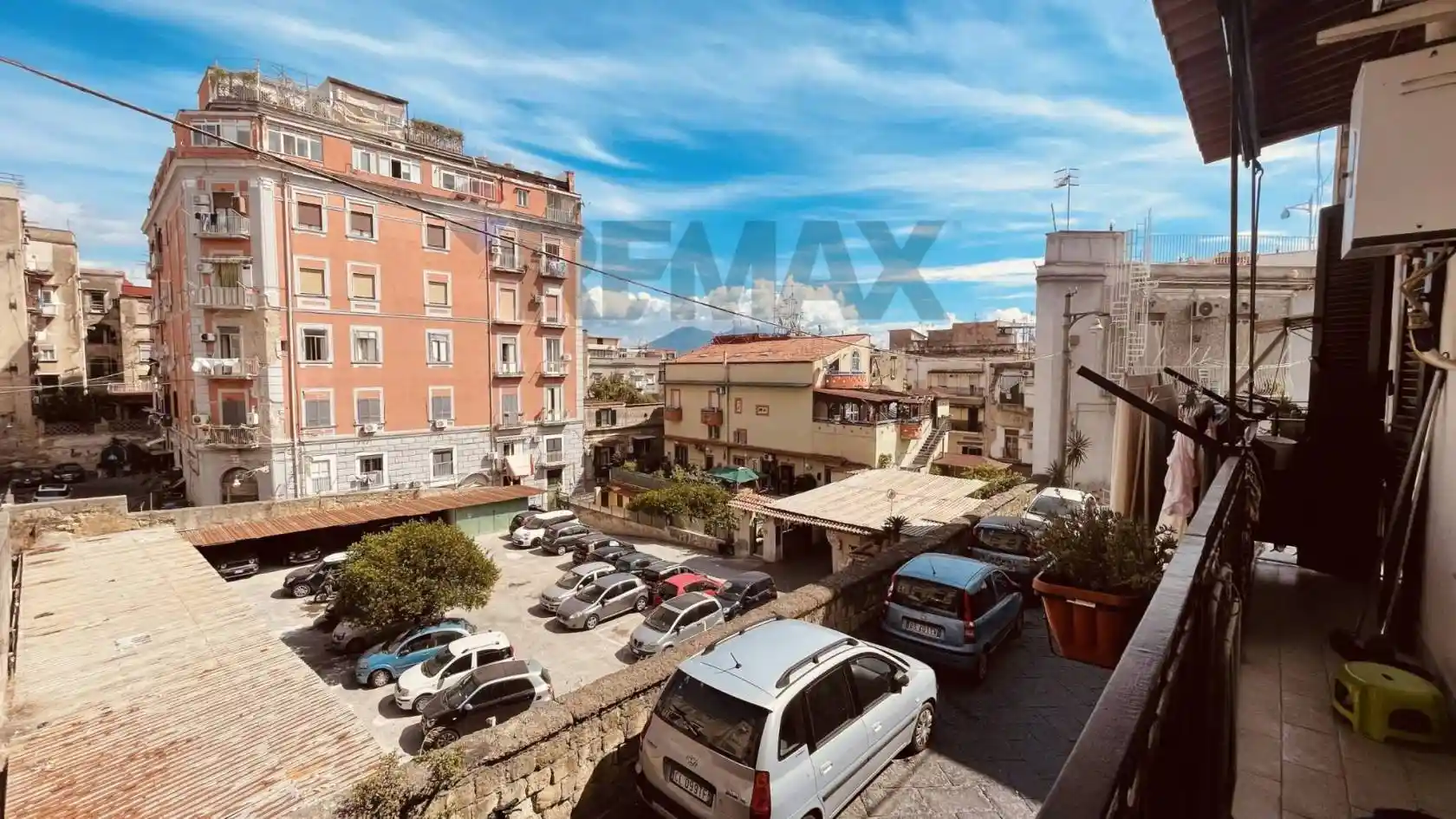 Appartamento in vendita a Napoli