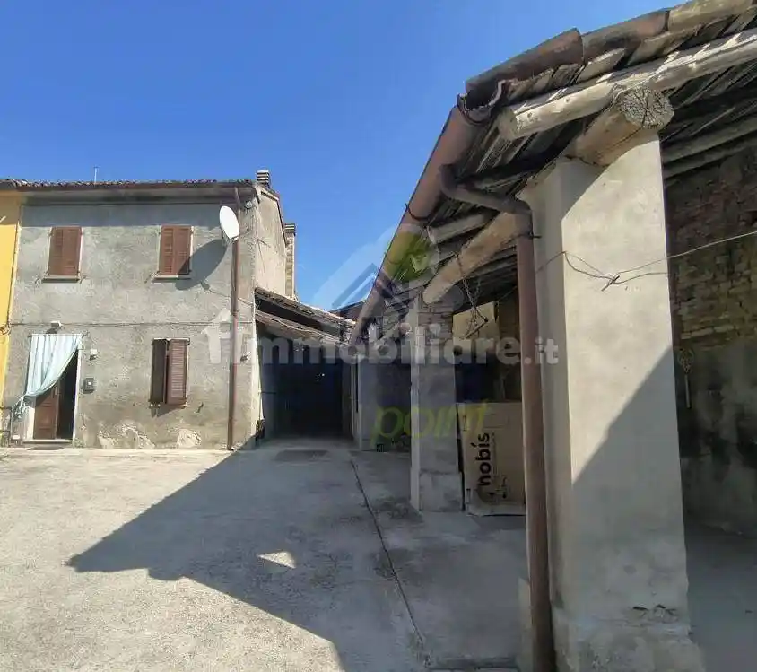 Casa indipendente in vendita a Solarolo Rainerio