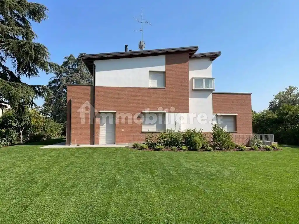 Villa in vendita a Anzola dell'Emilia
