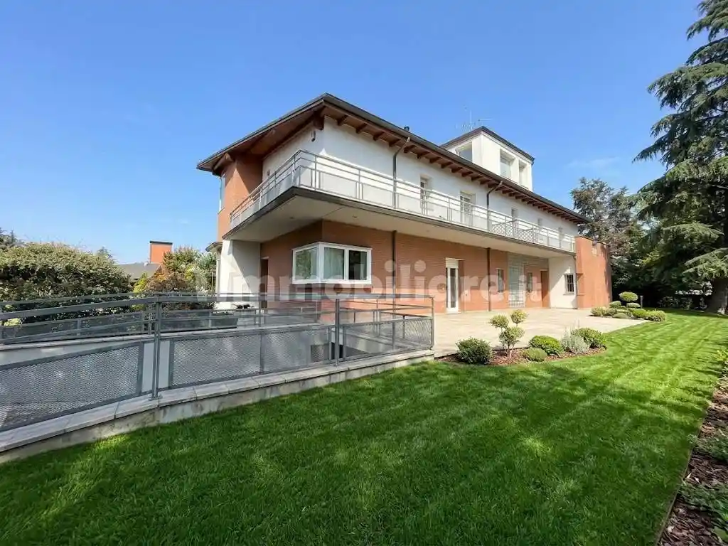 Villa in vendita a Anzola dell'Emilia