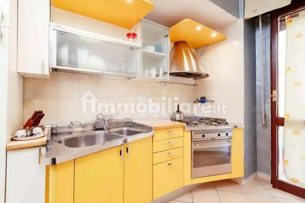 Appartamento in affitto a Napoli