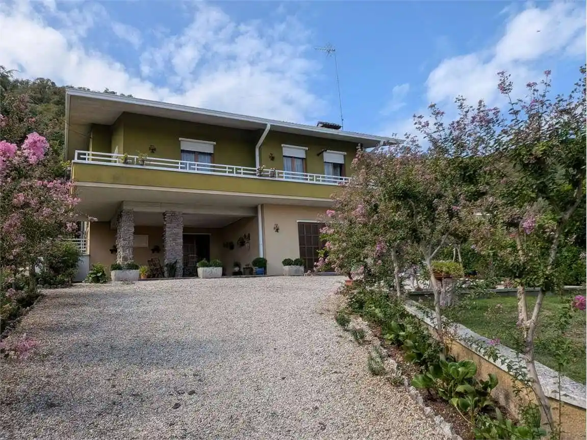 Villa in vendita a Isola Vicentina