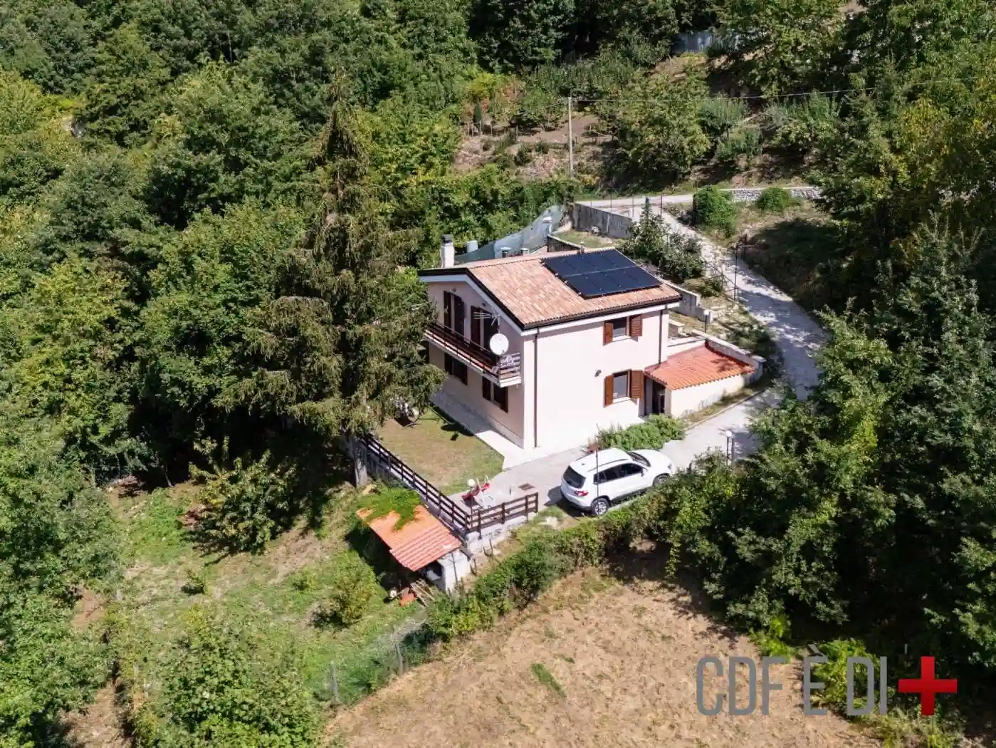 Villa - foto 2