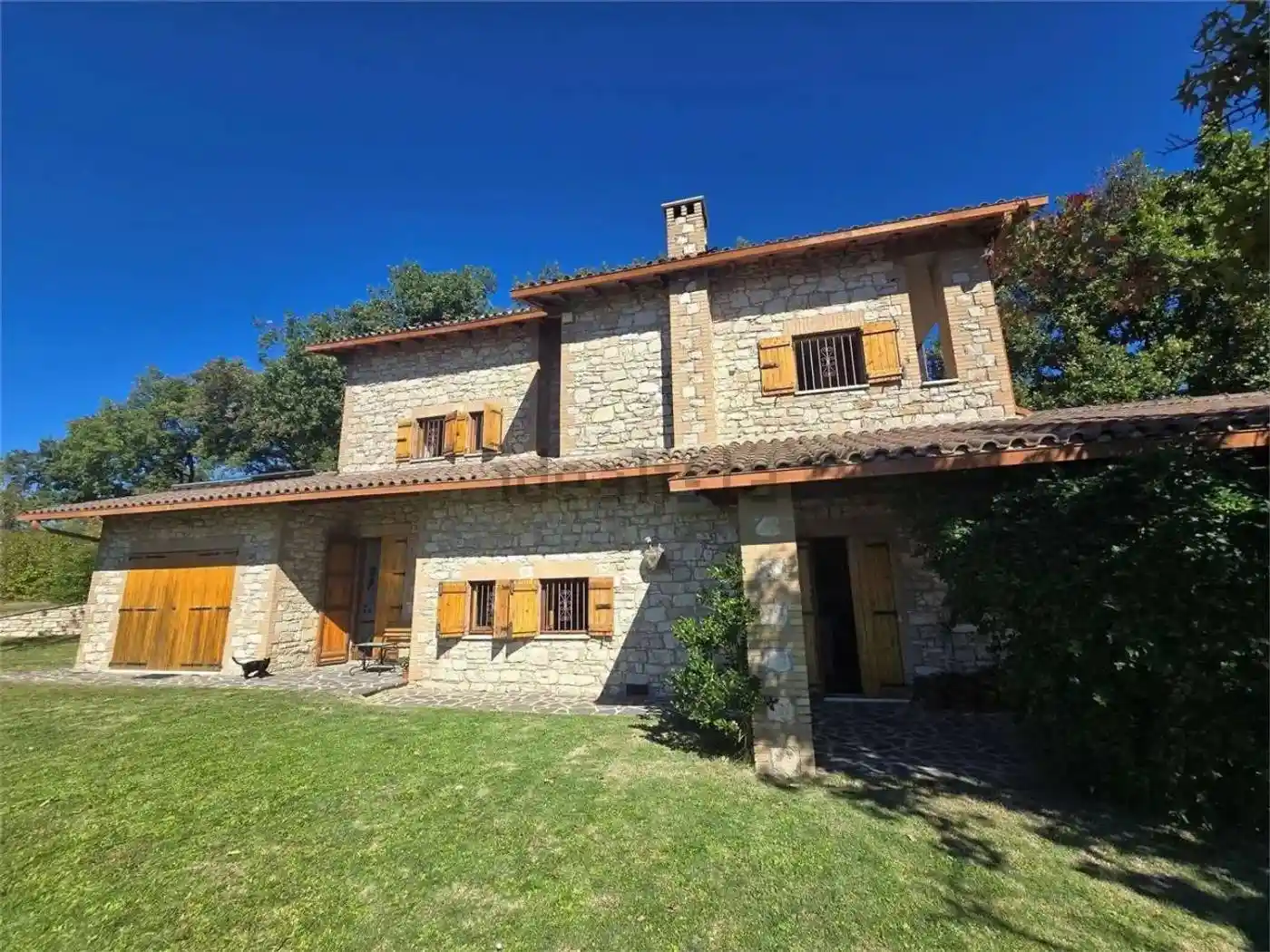 Rustico - Casale in vendita a Perugia