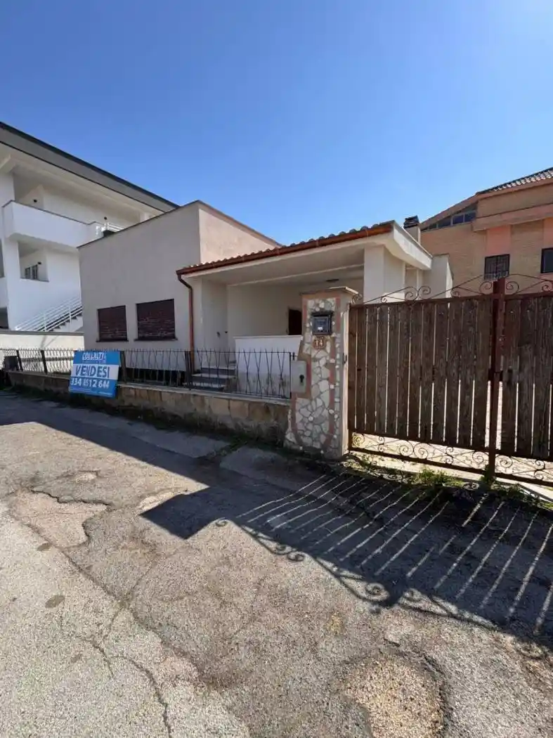 Villa in vendita a Nettuno