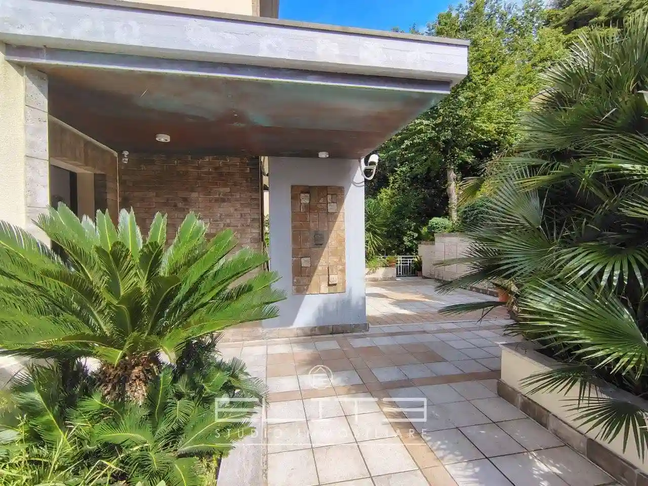 Villa - foto 2