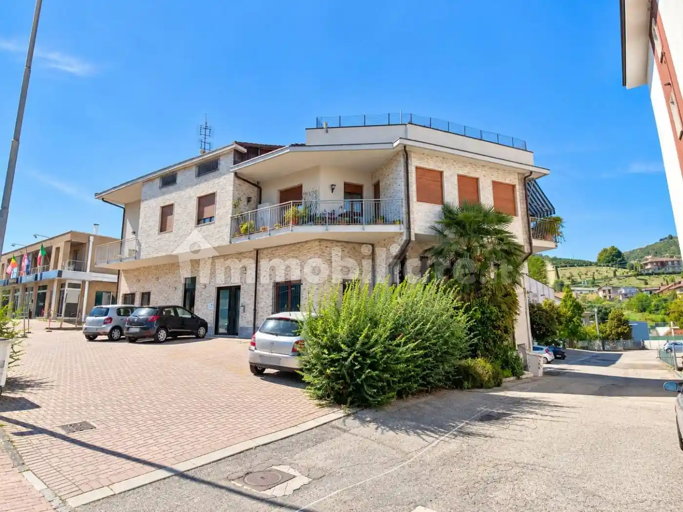 Casa indipendente in vendita a Alba
