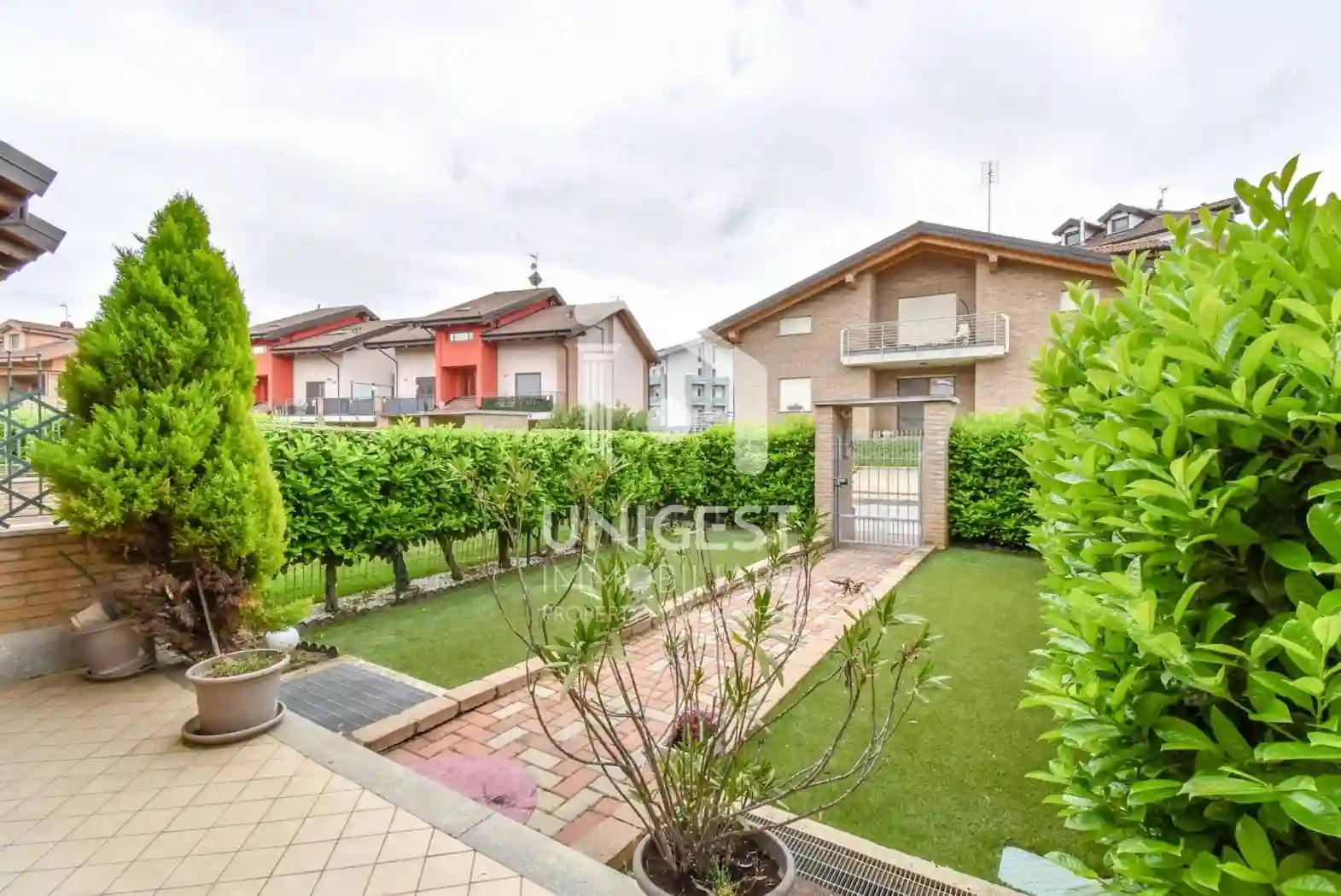 Villa - foto 2