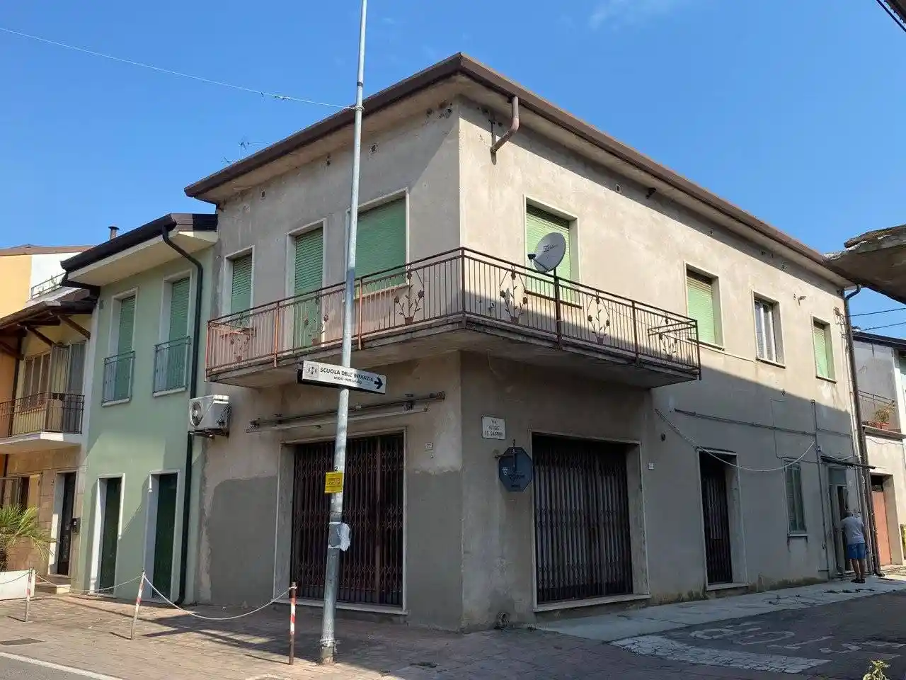 Palazzo - Edificio in vendita a Villafranca di Verona