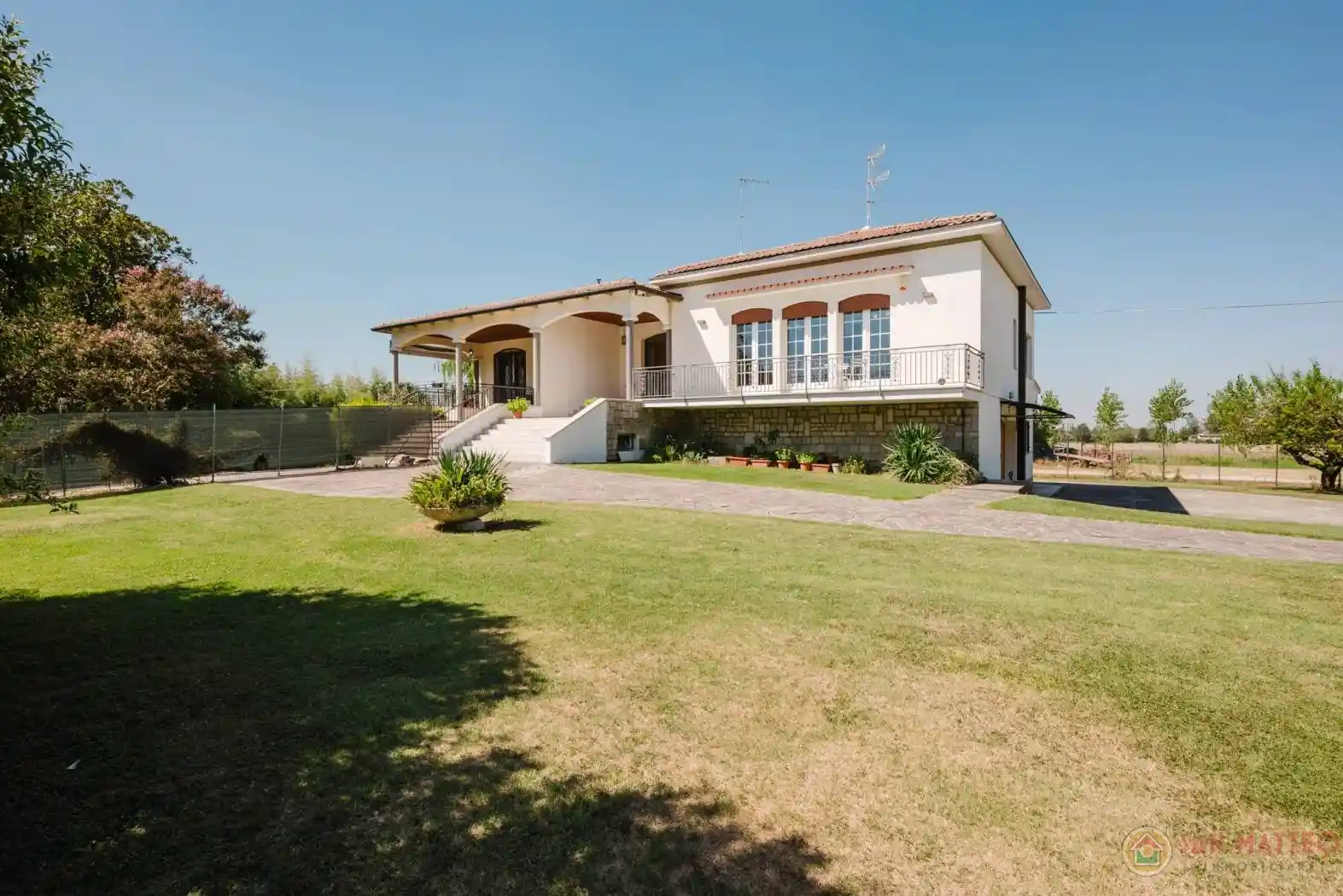 Villa in vendita a Cento