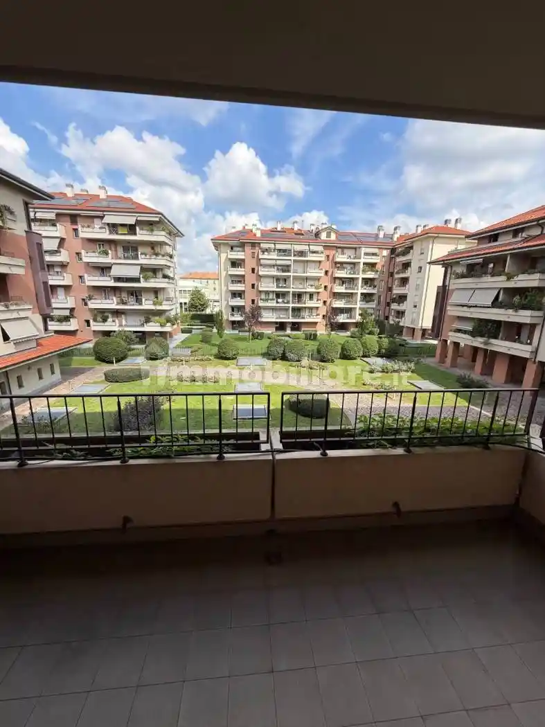 Appartamento in affitto a Monza