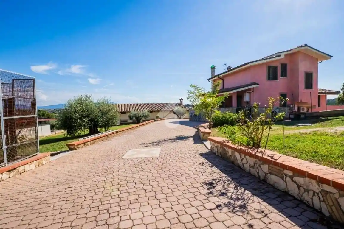 Villa in vendita a Mentana