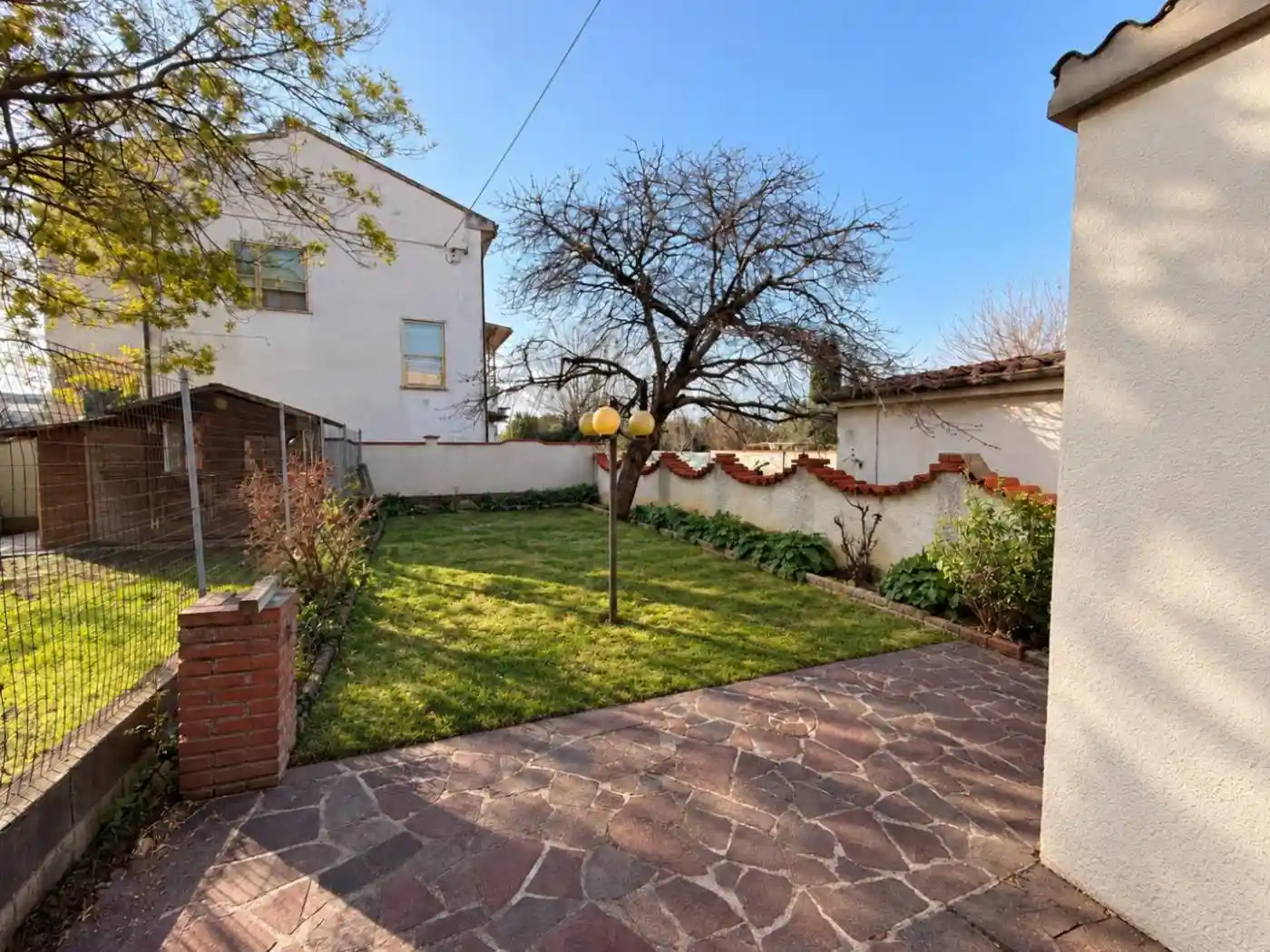 Casa indipendente in vendita a Cascina