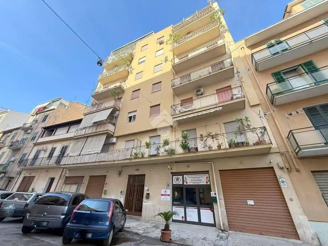 Appartamento in vendita a Palermo