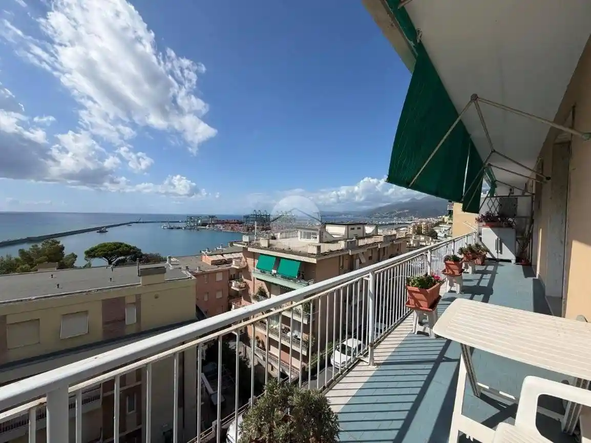 Appartamento in vendita a Genova