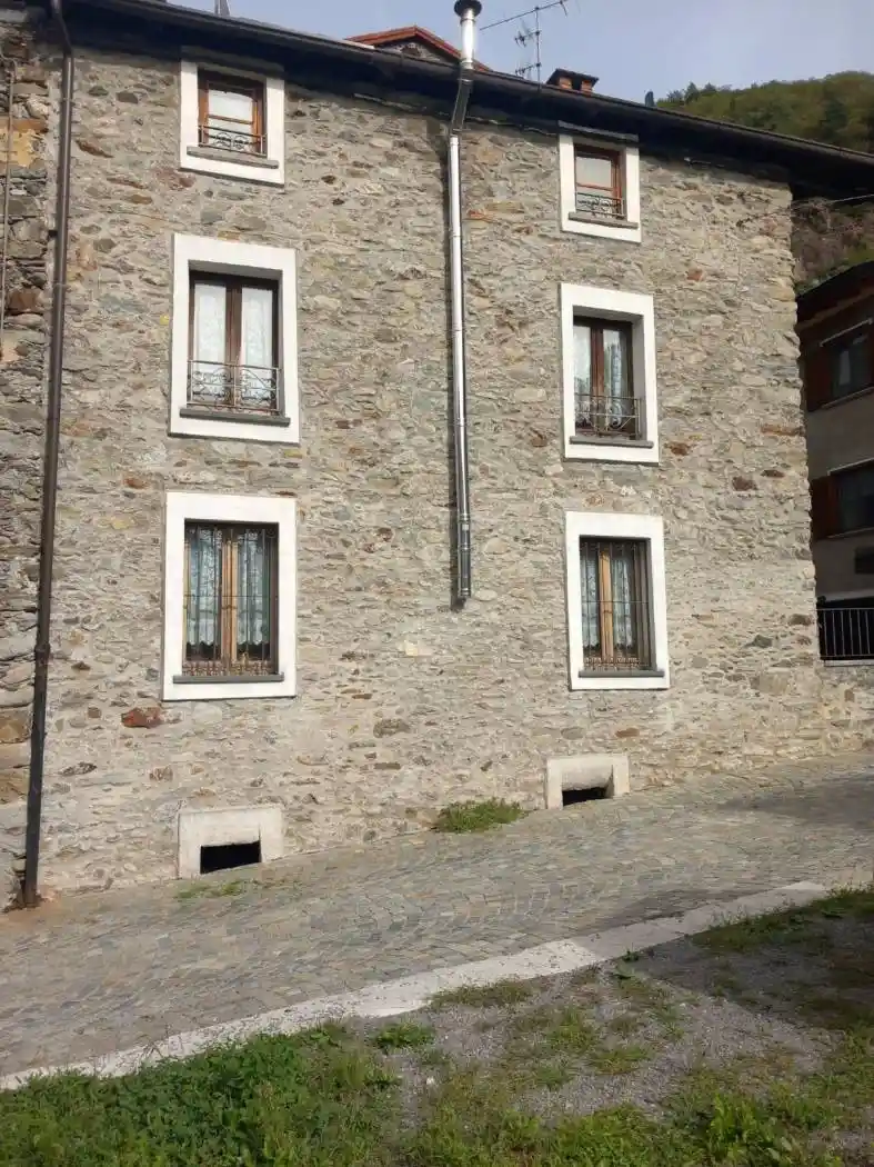 Casa indipendente in vendita a Forcola