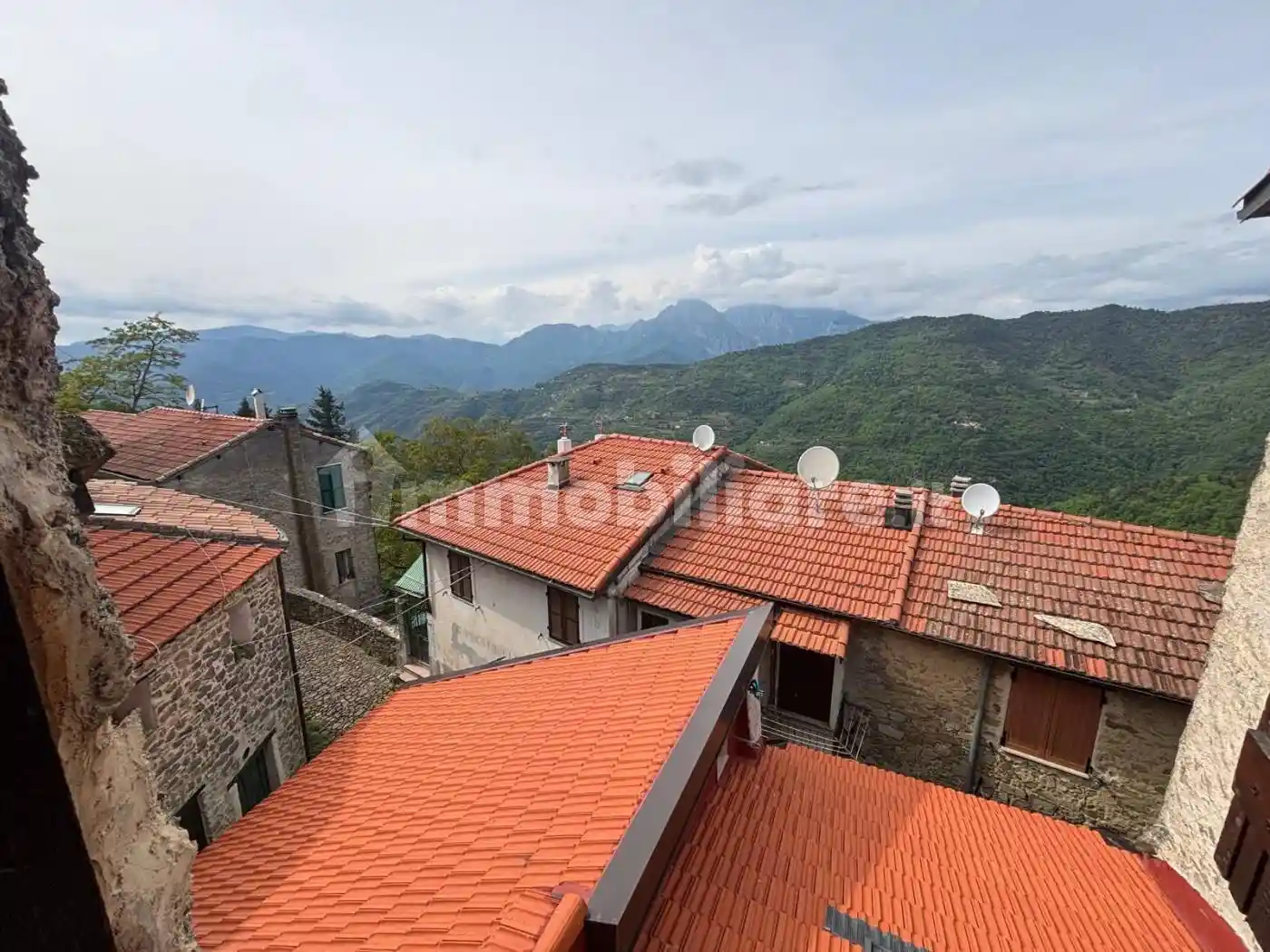 Appartamento in vendita a Bajardo