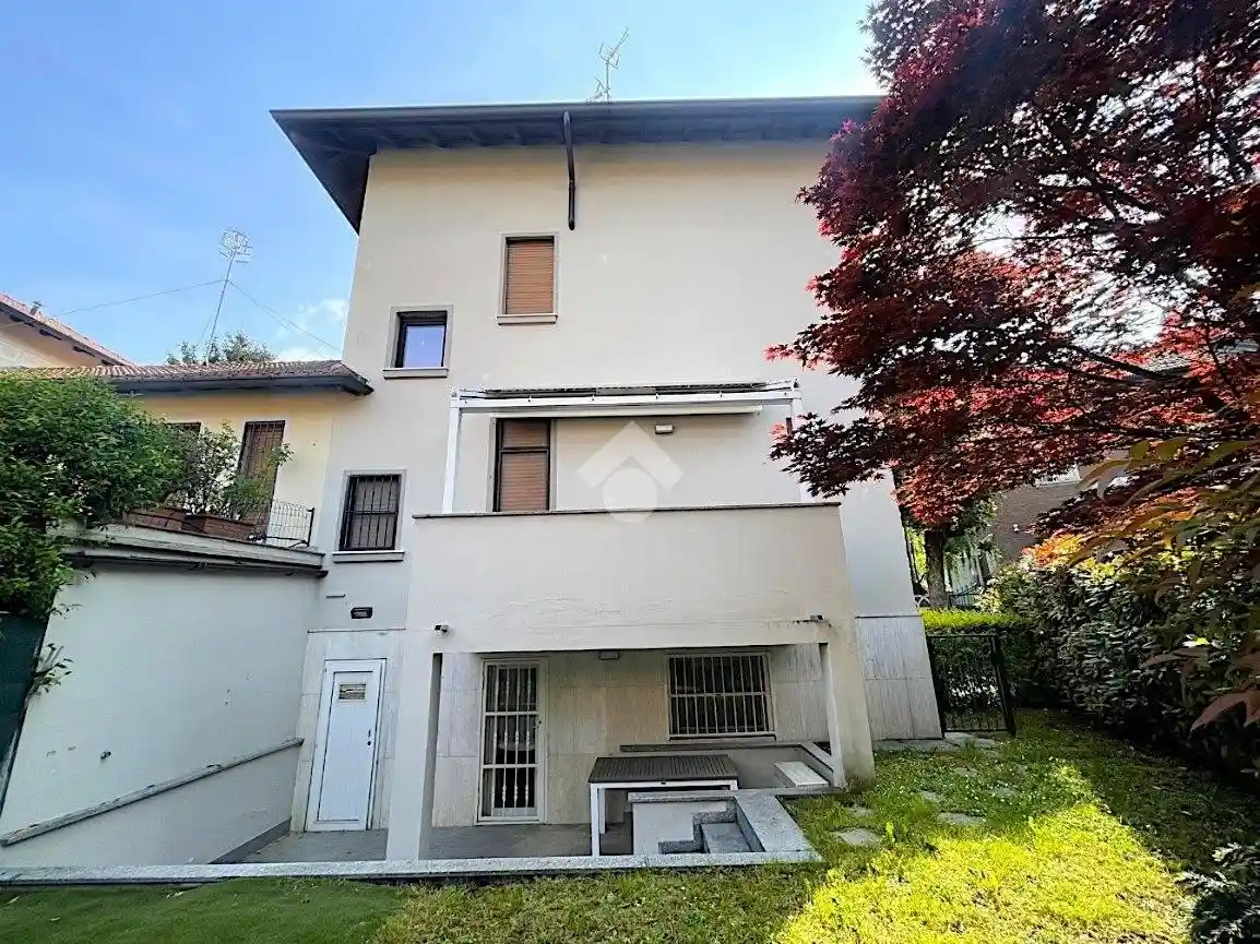 Villa in vendita a Milano