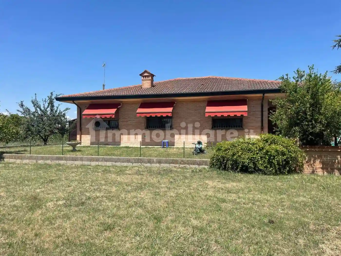 Villa - foto 2