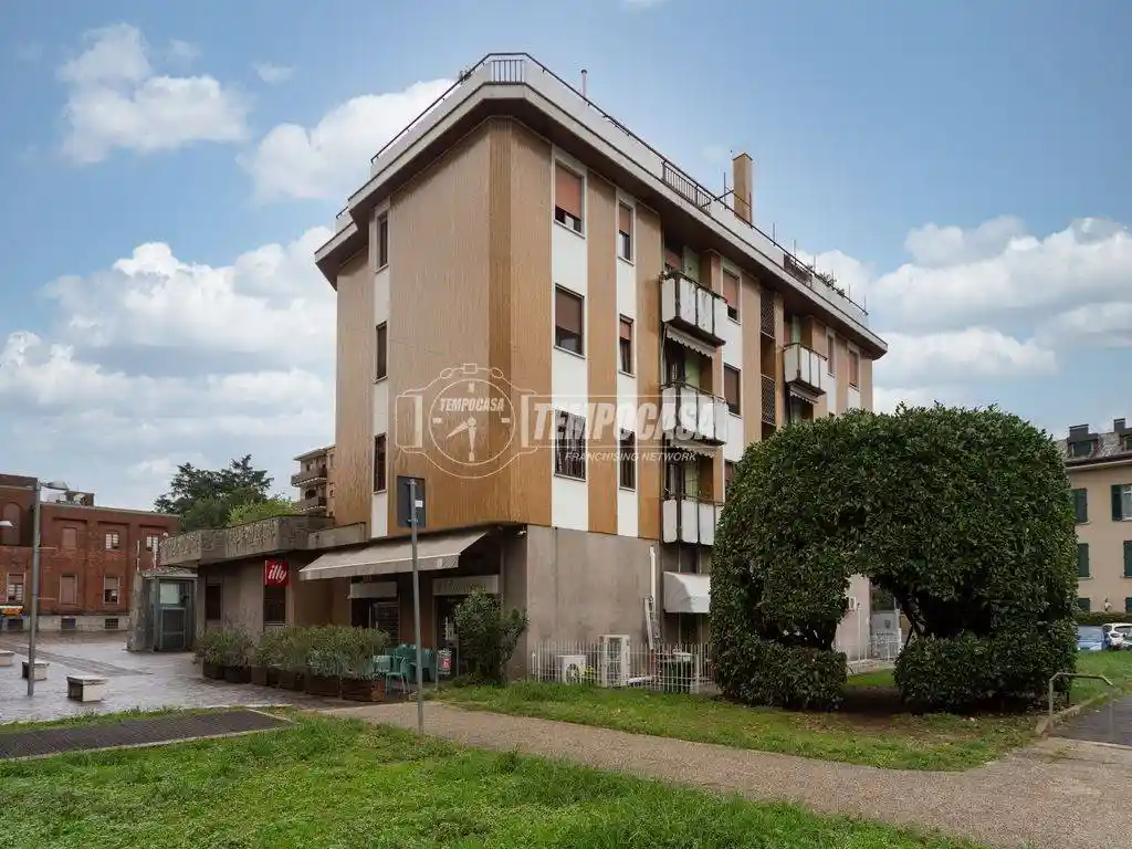 Appartamento in vendita a Villasanta