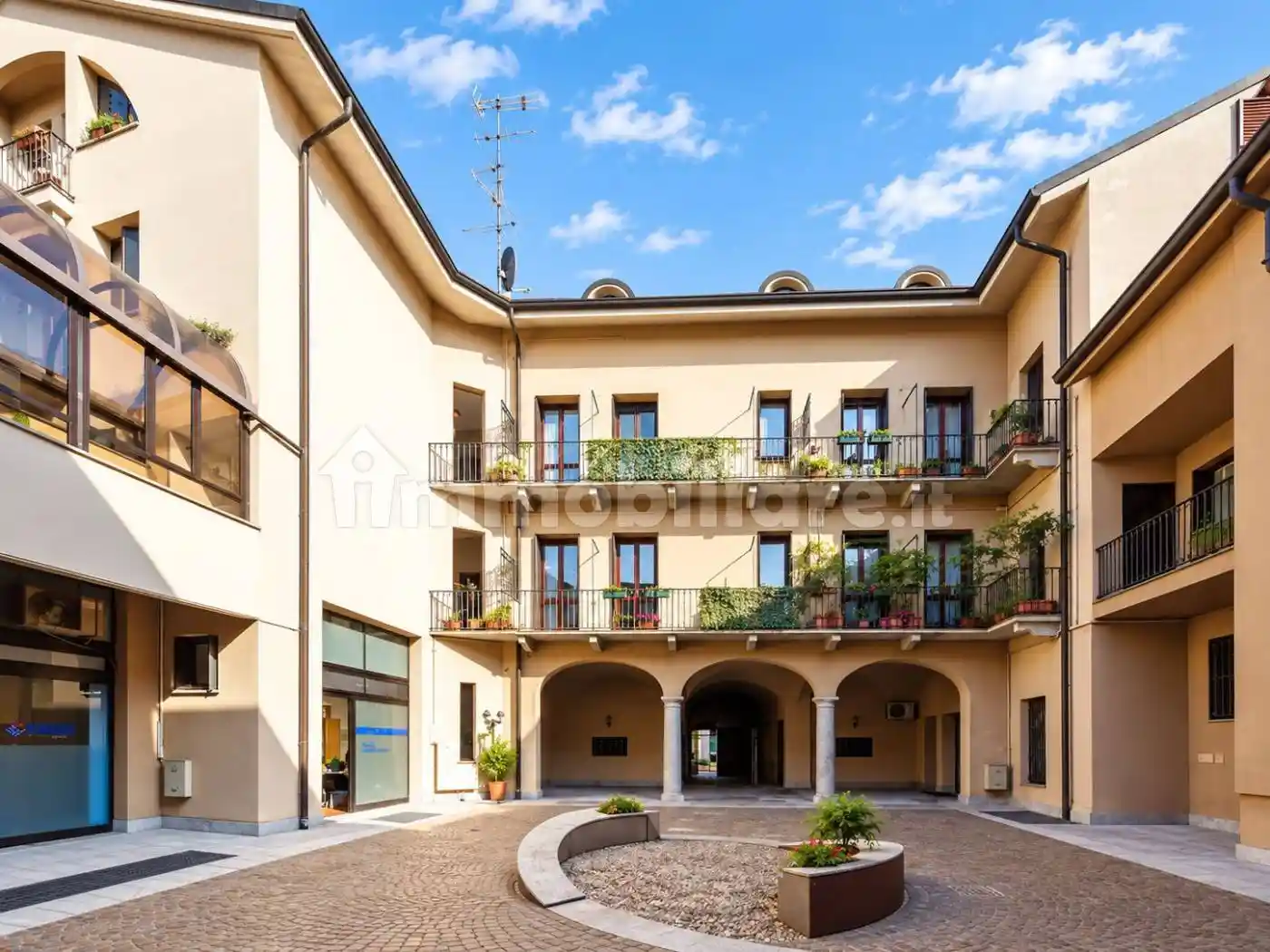 Appartamento in vendita a Villasanta