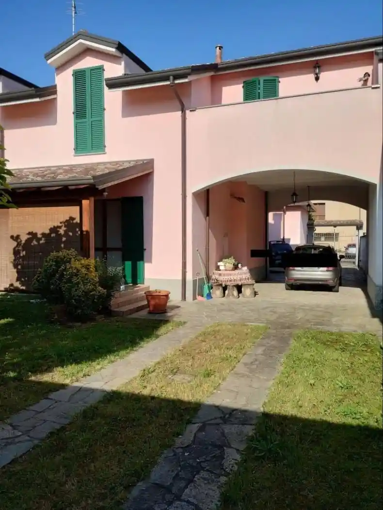 Villa in vendita a Cernusco sul Naviglio
