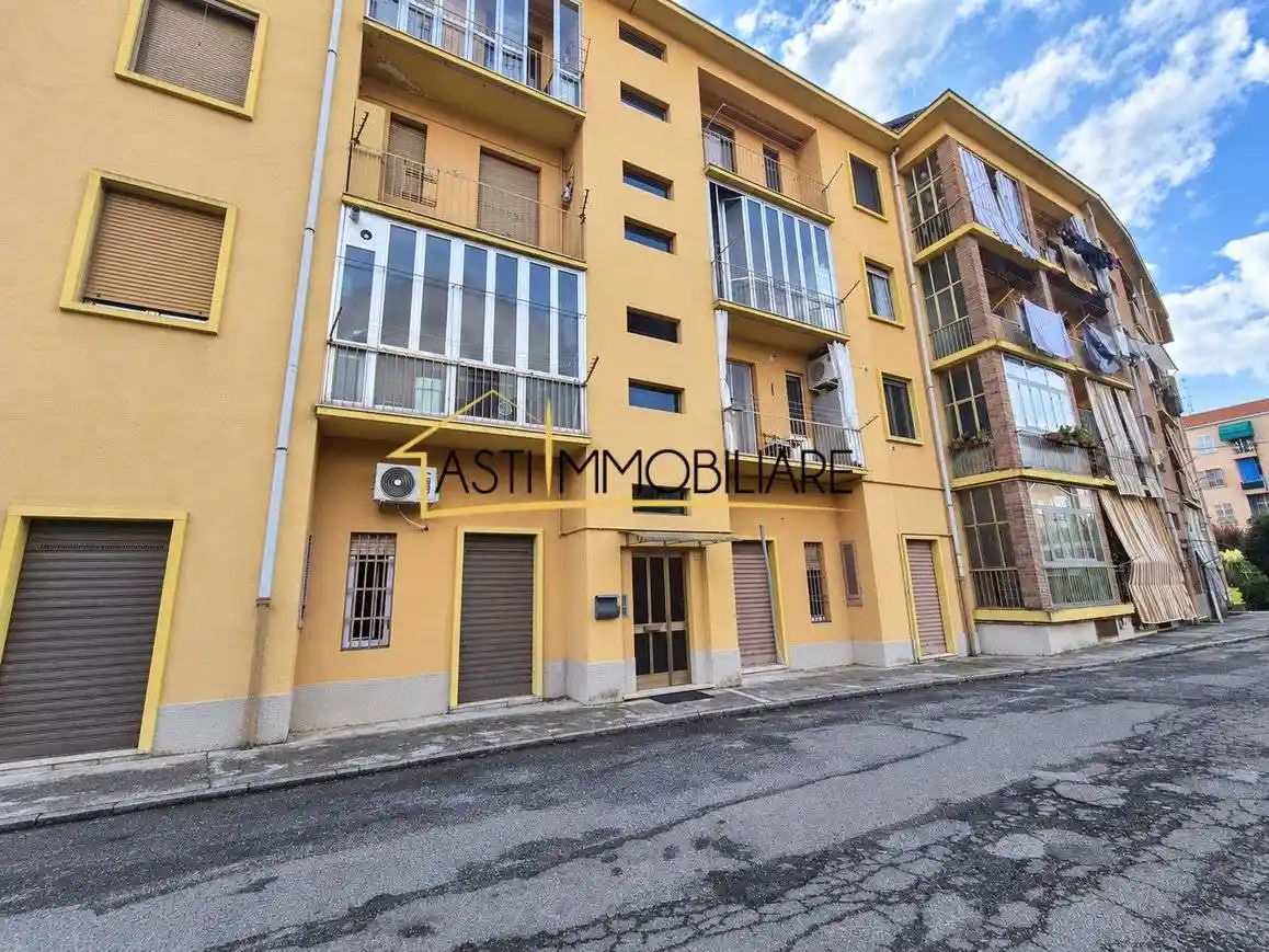 Appartamento in vendita a Asti