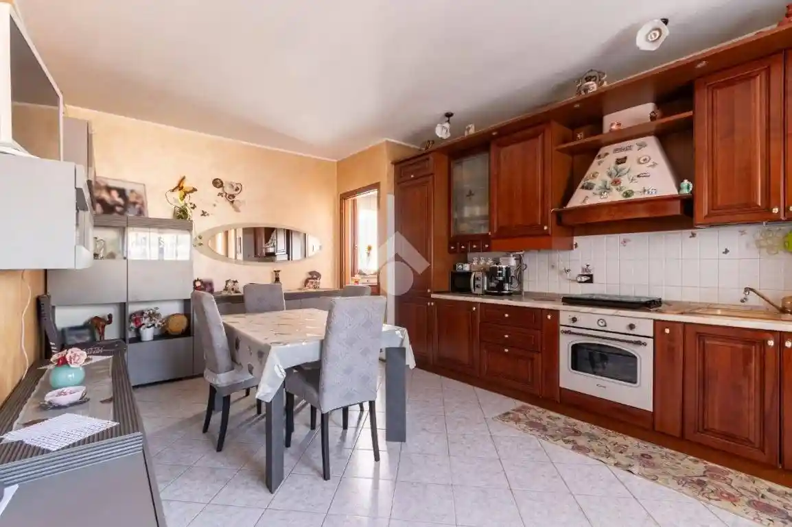 Appartamento in vendita a Bovisio-Masciago
