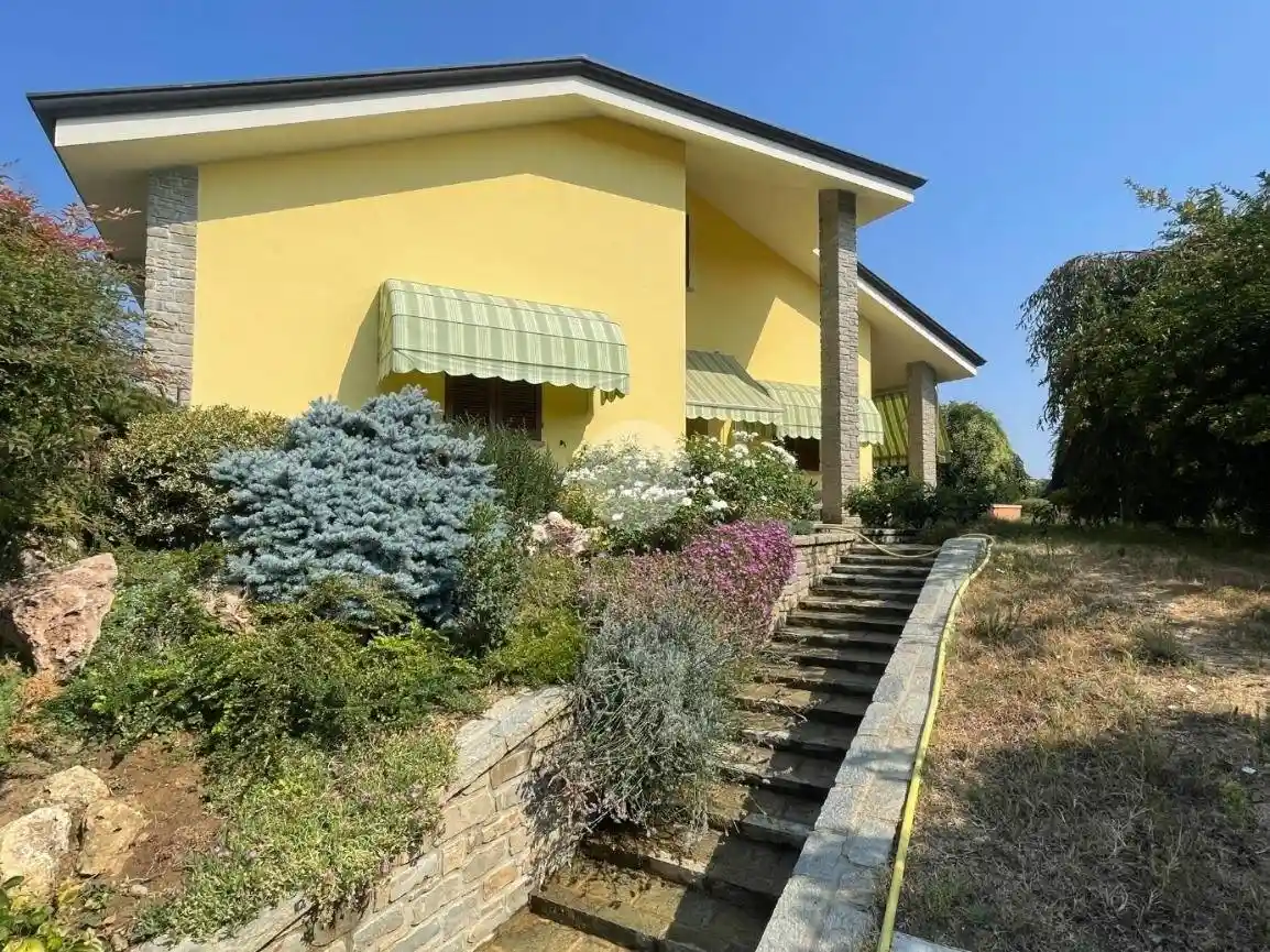 Villa in vendita a Asti