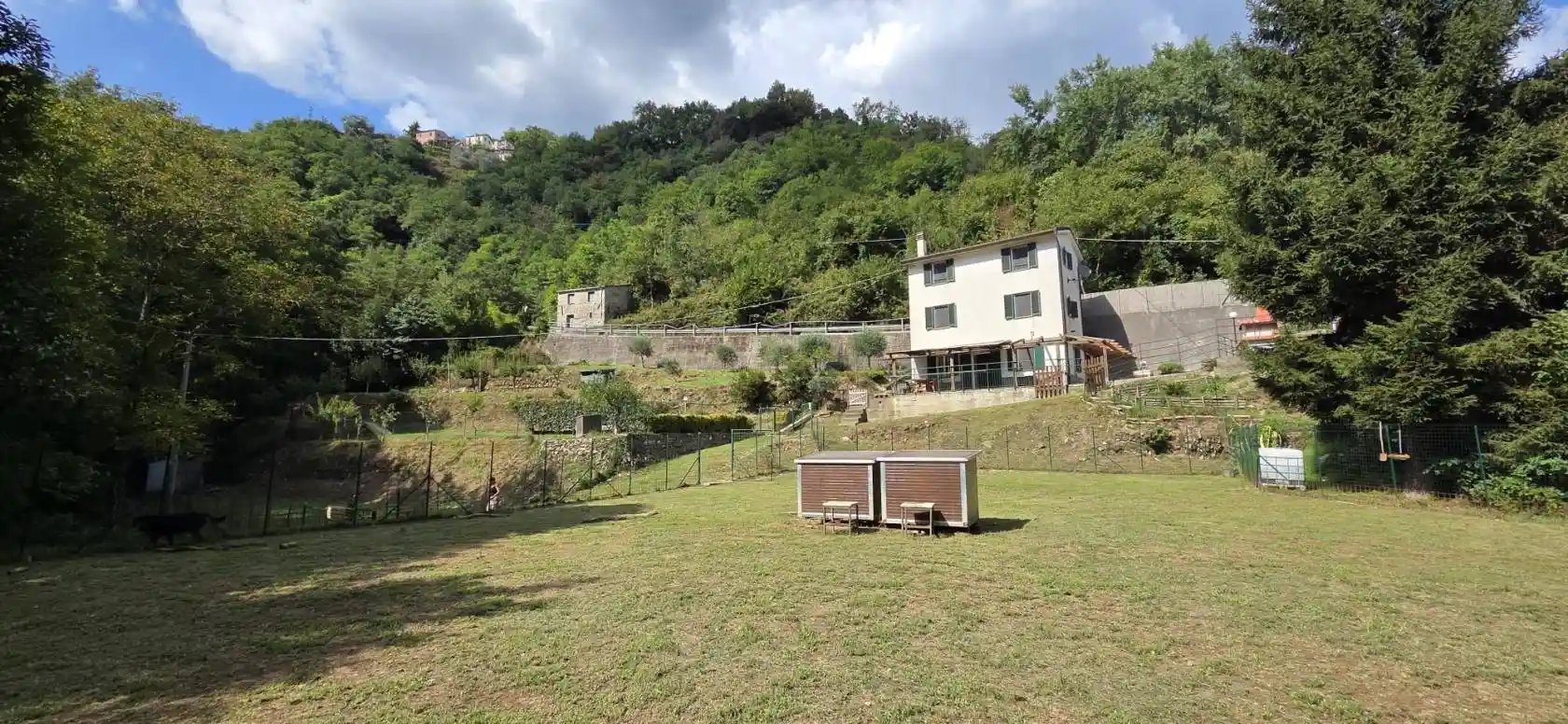 Casa indipendente in vendita a Lumarzo