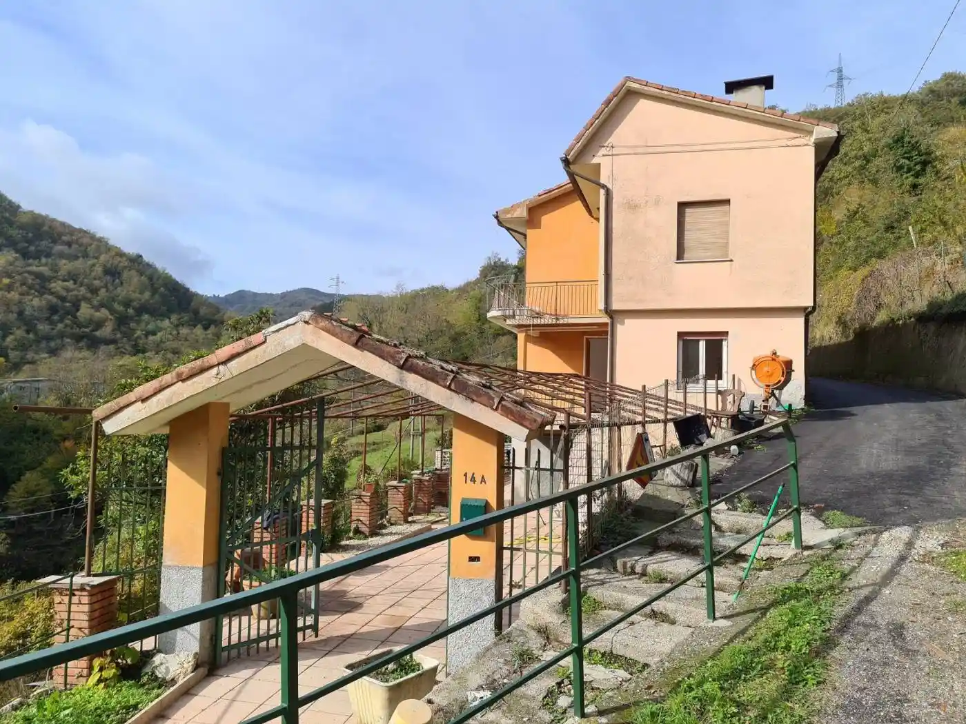 Casa indipendente in vendita a Lumarzo