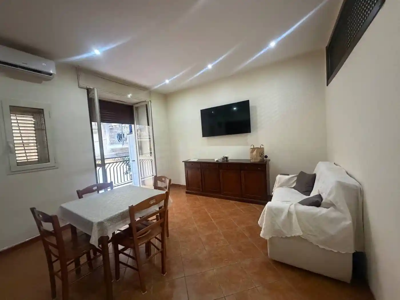 Appartamento in vendita a Napoli