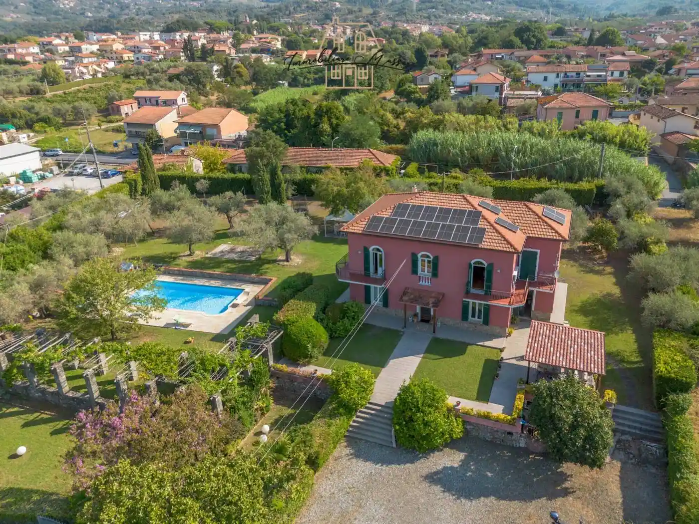 Villa in vendita a Sarzana