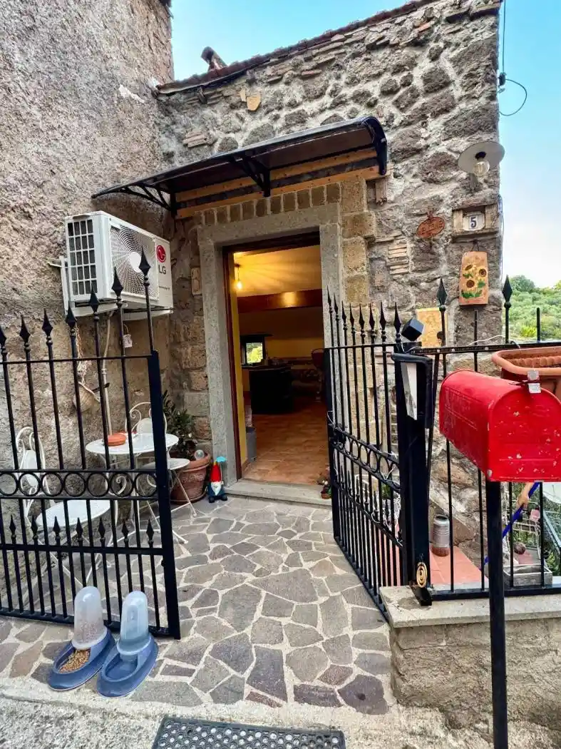 Villa in vendita a Vallerano