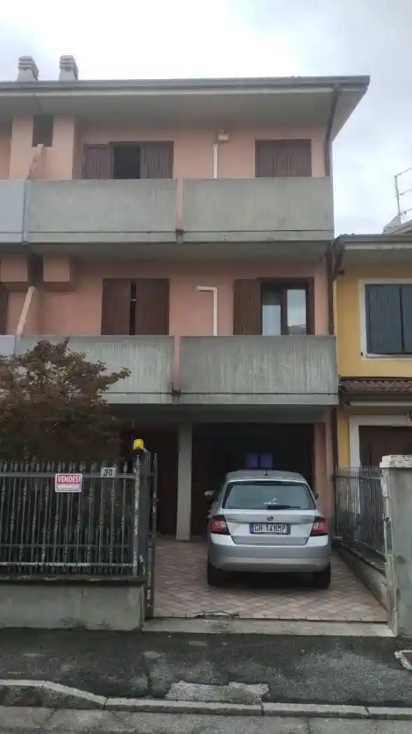 Villetta a schiera in vendita a Brescia