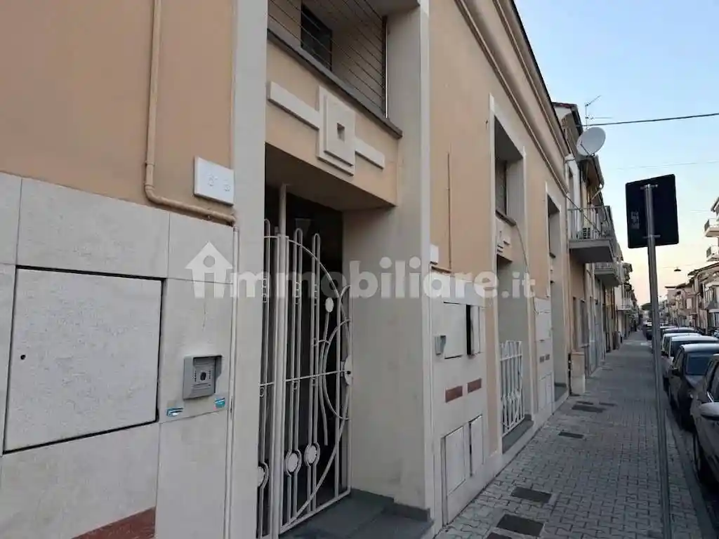 Appartamento in vendita a Viareggio