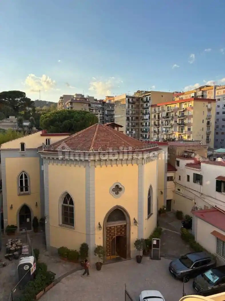 Appartamento in affitto a Napoli