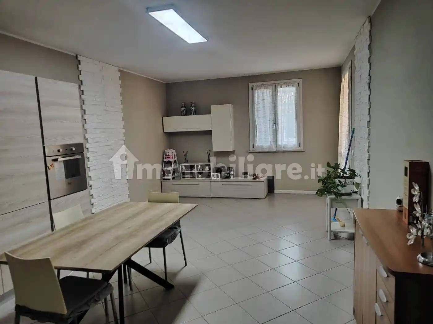 Appartamento in affitto a Curtatone