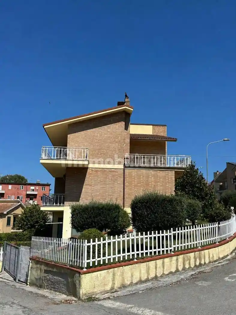 Villetta a schiera in vendita a Montottone