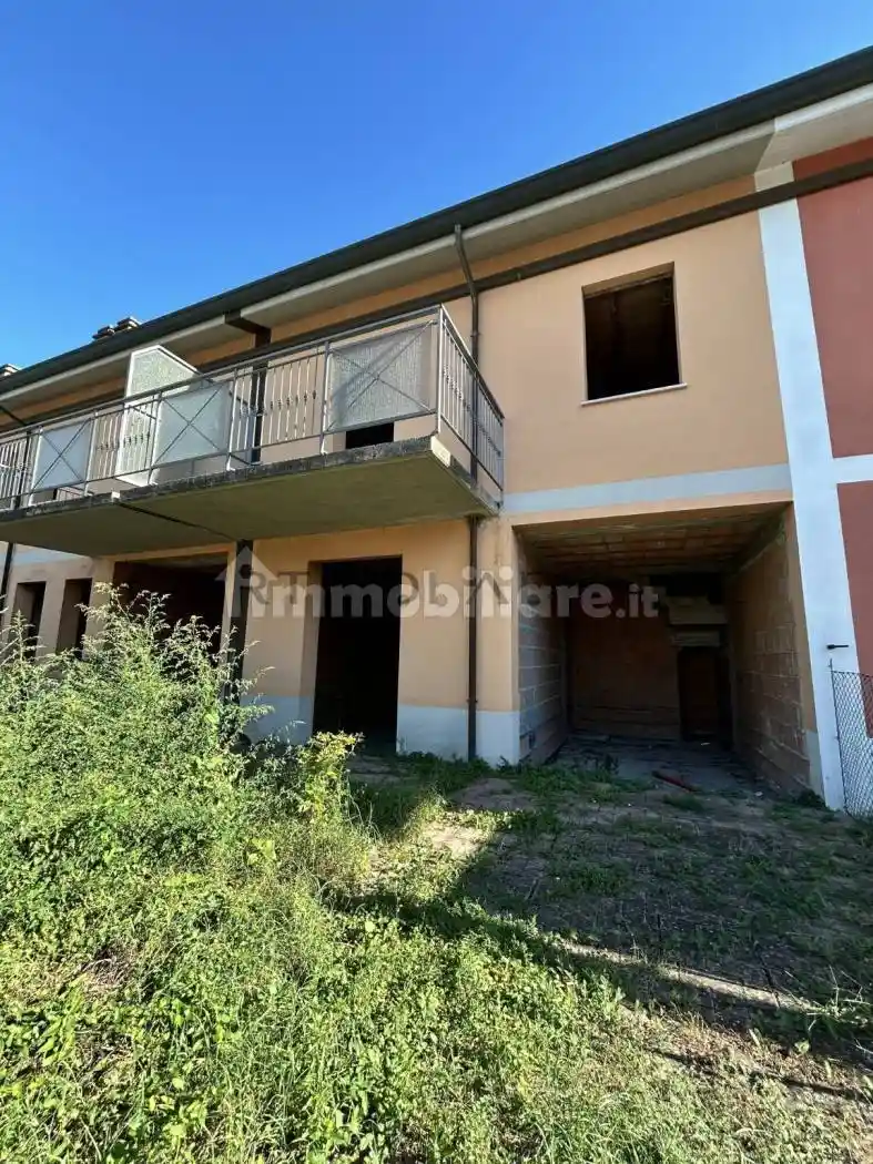 Villetta a schiera in vendita a Bagnacavallo