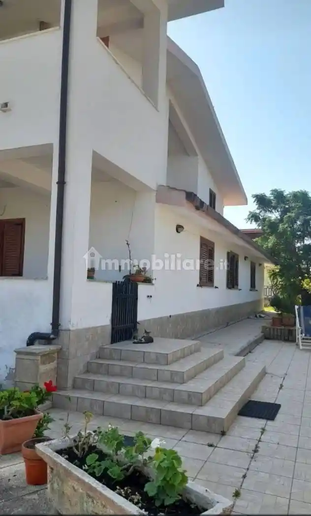 Villa in vendita a Crotone