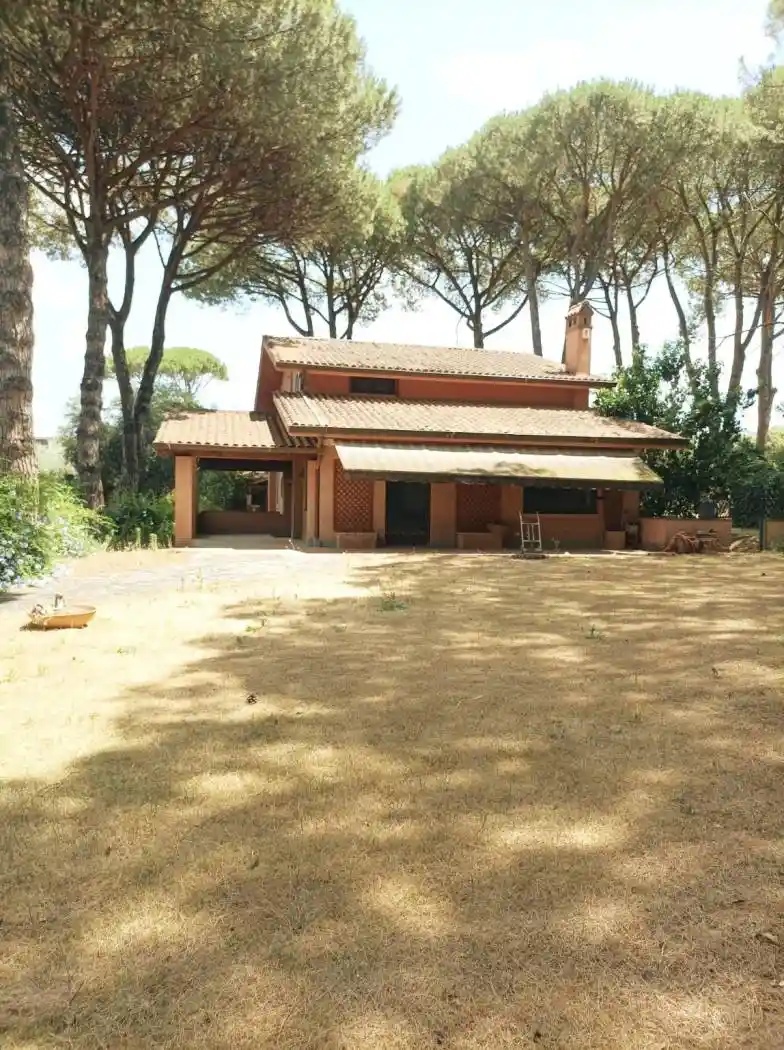 Villa in vendita a Marino