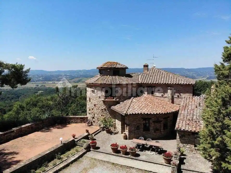 Rustico - Casale in vendita a Monteleone d'Orvieto