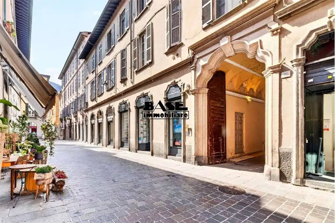 Appartamento in vendita a Como