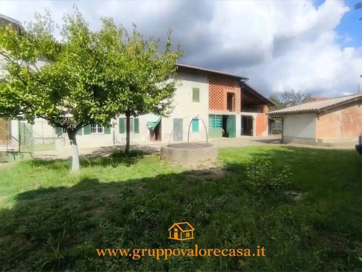 Casa indipendente in vendita a Rivalta Bormida