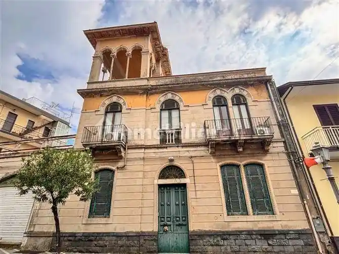 Casa indipendente in vendita a Zafferana Etnea